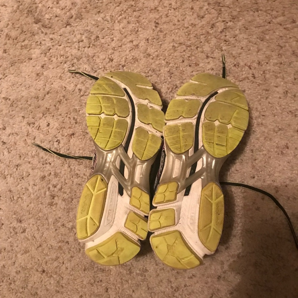 ASICS Running Shoes - Picture 5 of 5